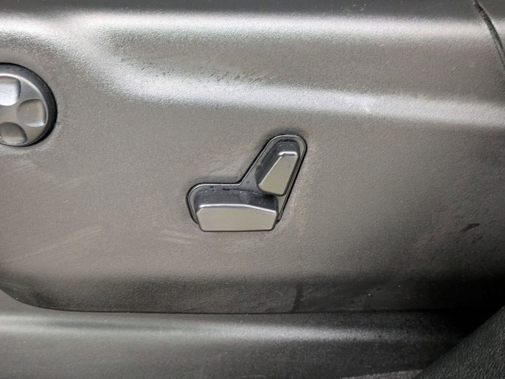 Certified 2023 Dodge Durango R/T w/ Hemi Orange Plus Package image 14