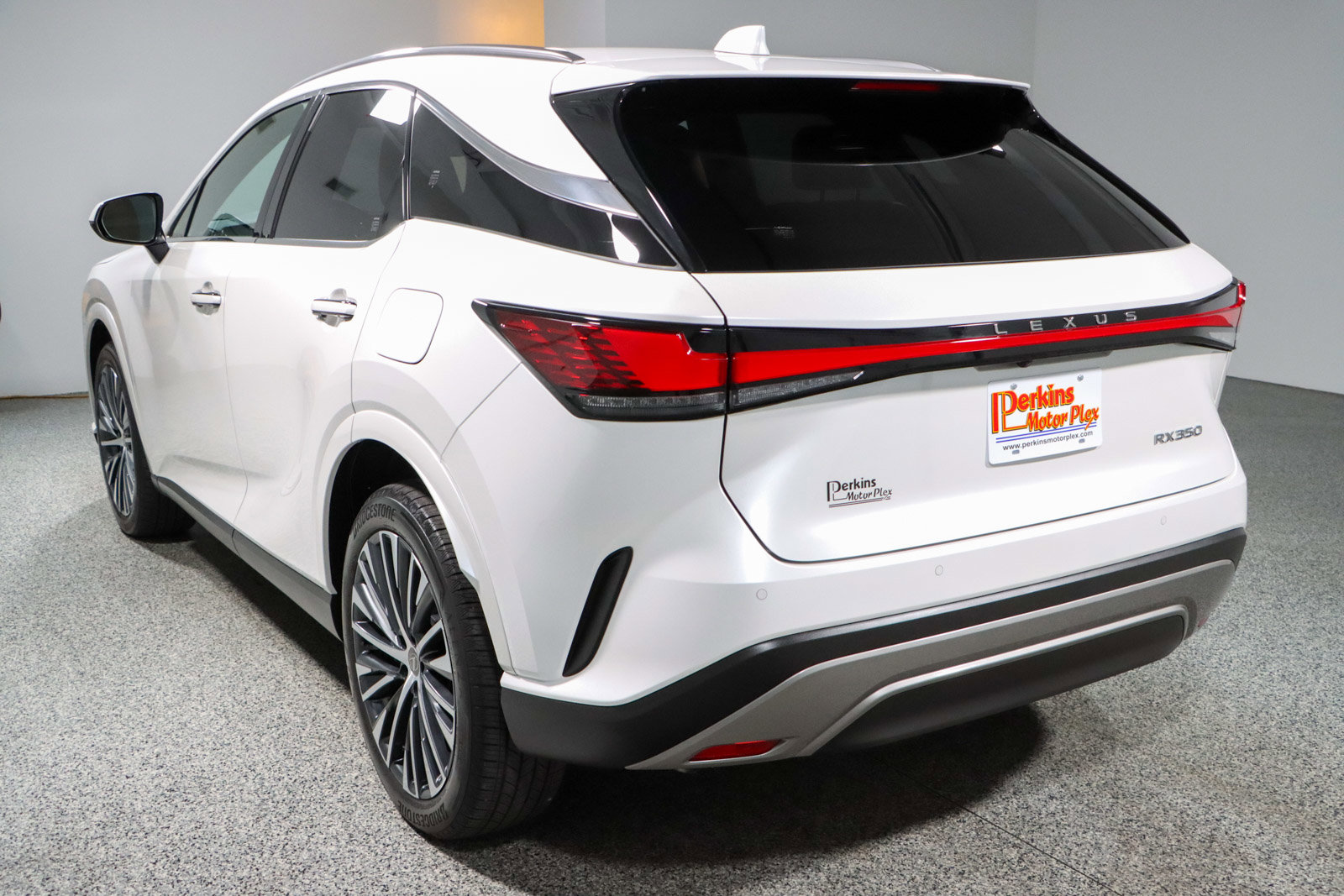 Used 2023 Lexus RX 350 FWD image 9