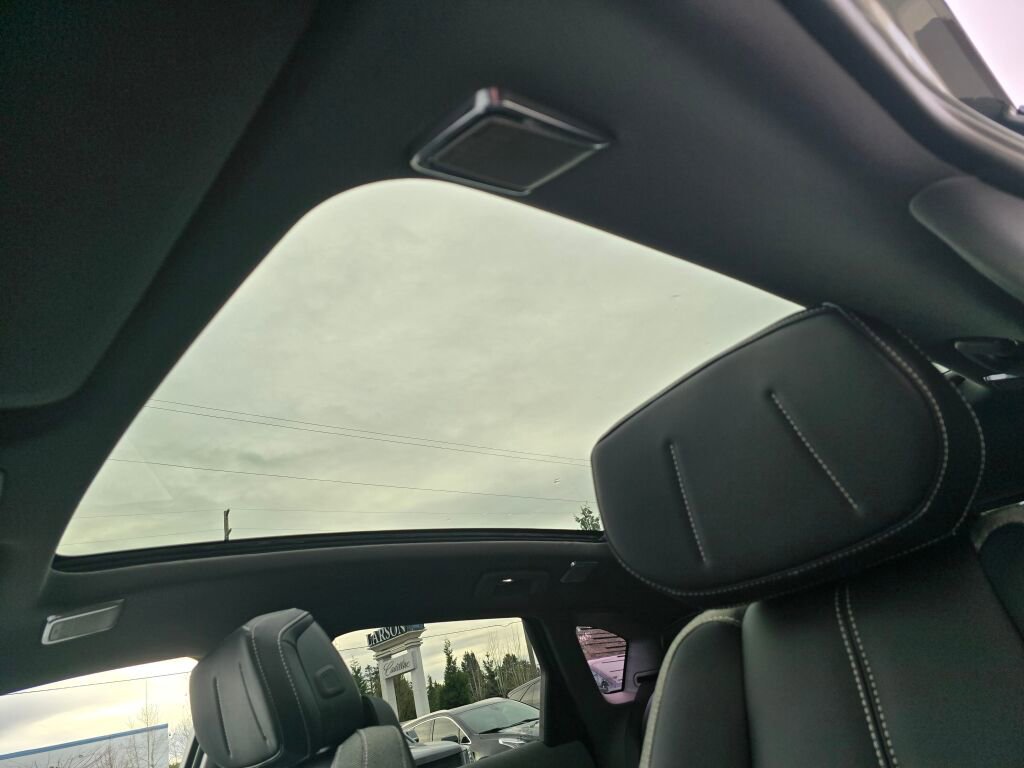 New 2026 Cadillac Optiq Sport 1 image 25