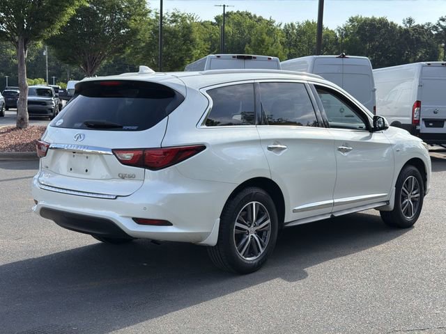 Used 2017 INFINITI QX60 Luxe w/ Premium Plus Package AWD/4WD image 4