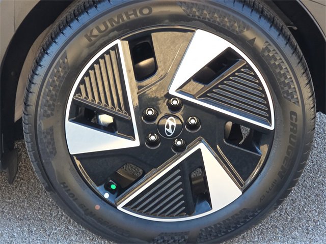 New 2026 Hyundai Ioniq 5 SE image 9