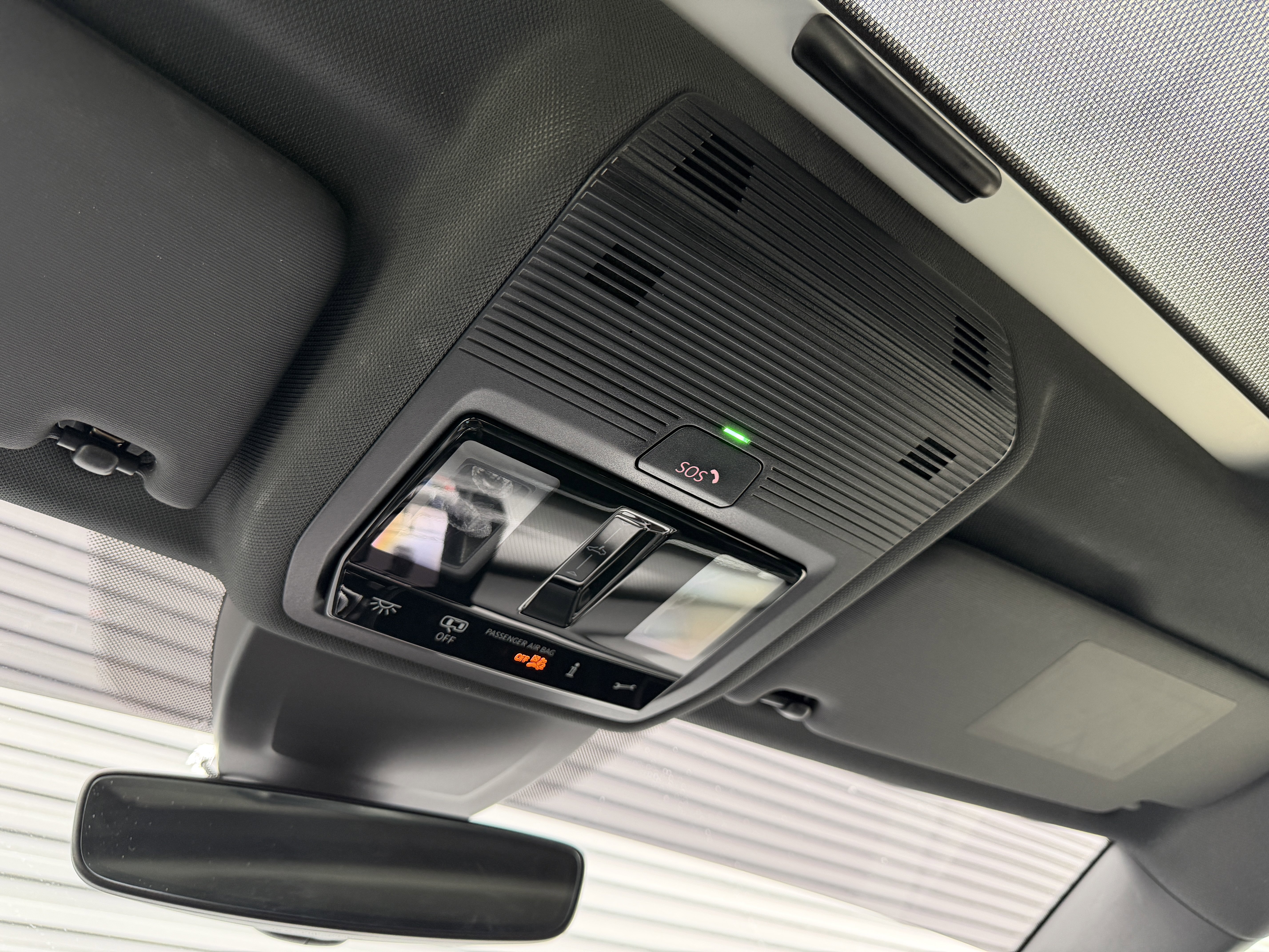 Used 2024 Volkswagen Golf R image 42