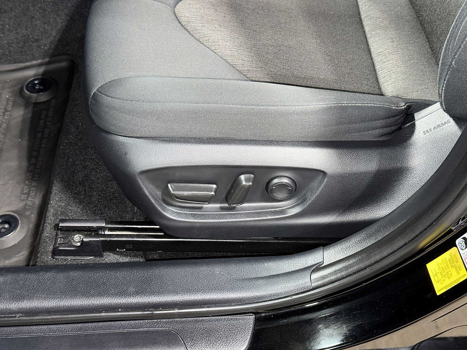 Certified 2022 Toyota Camry LE FWD image 24