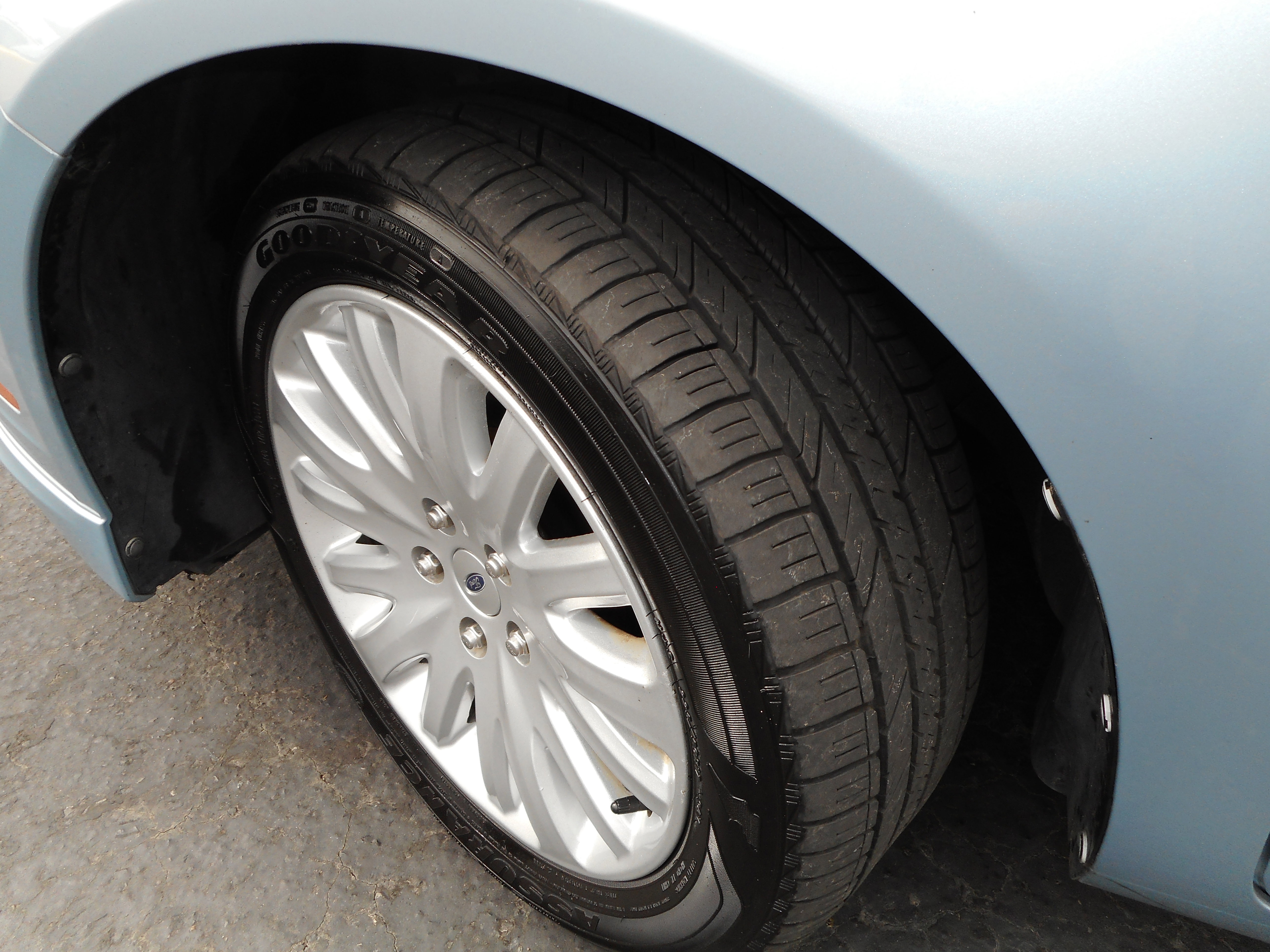 Used 2010 Ford Fusion Hybrid image 11