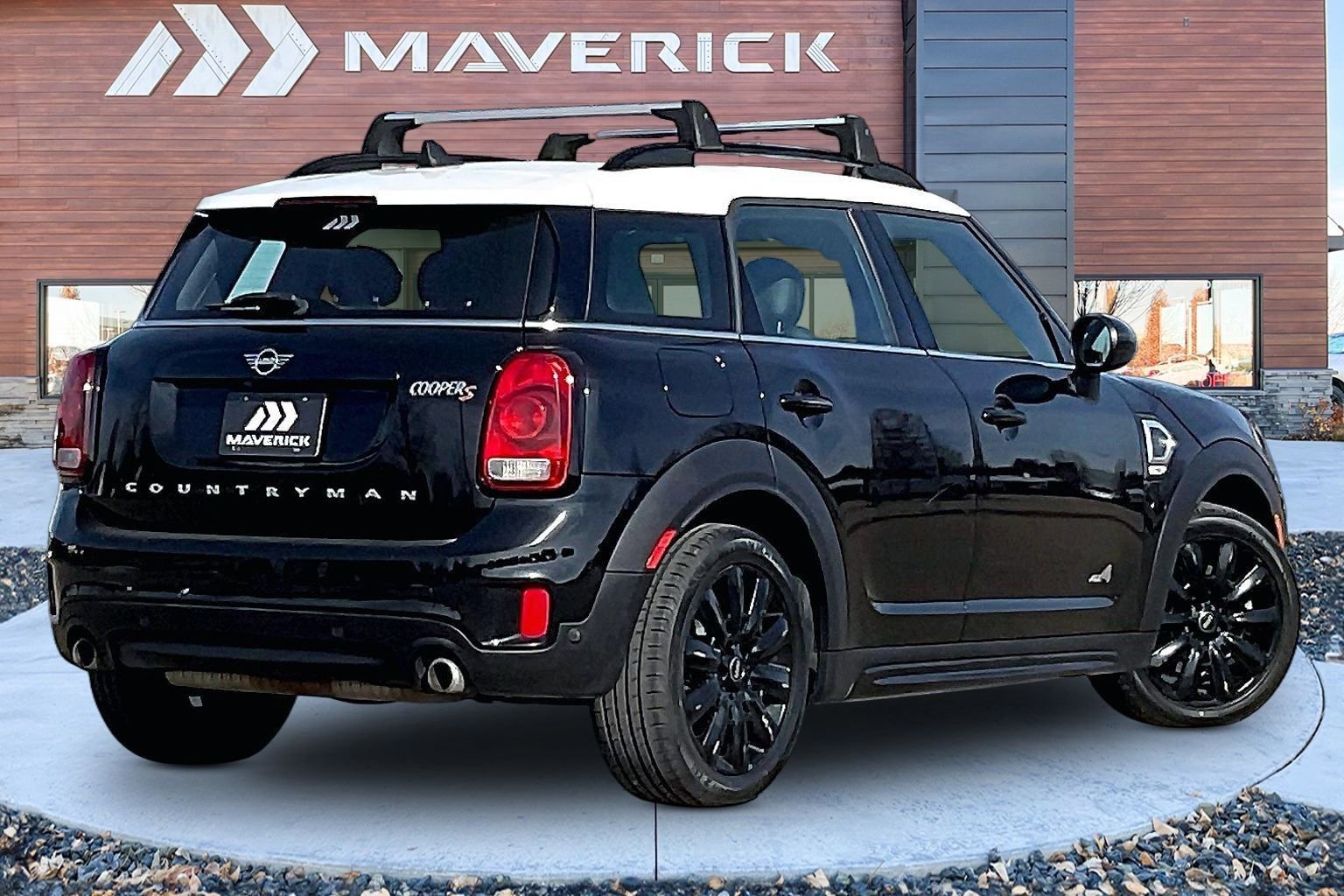Used 2019 MINI Cooper Countryman S w/ Yin Yang Edition image 5