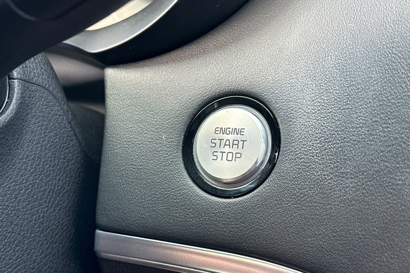 Certified 2019 Kia Stinger GT1 image 23