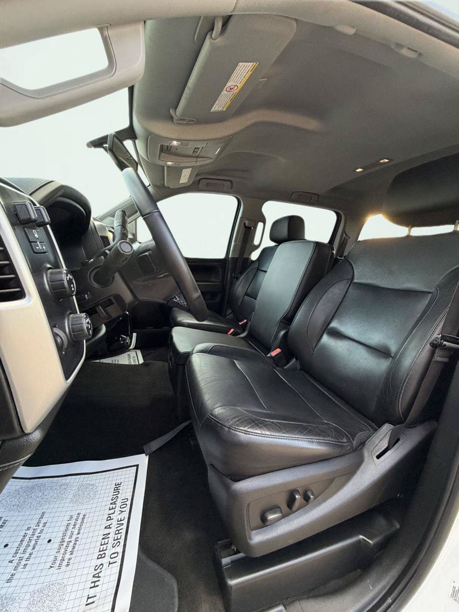 Used 2018 GMC Sierra 2500 SLT w/ Duramax Plus Package AWD/4WD image 14