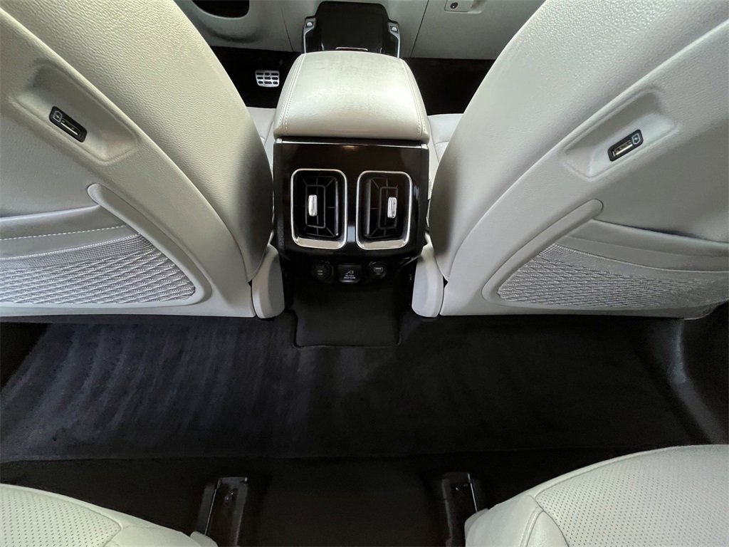 Used 2023 Kia Sorento SX Prestige image 21