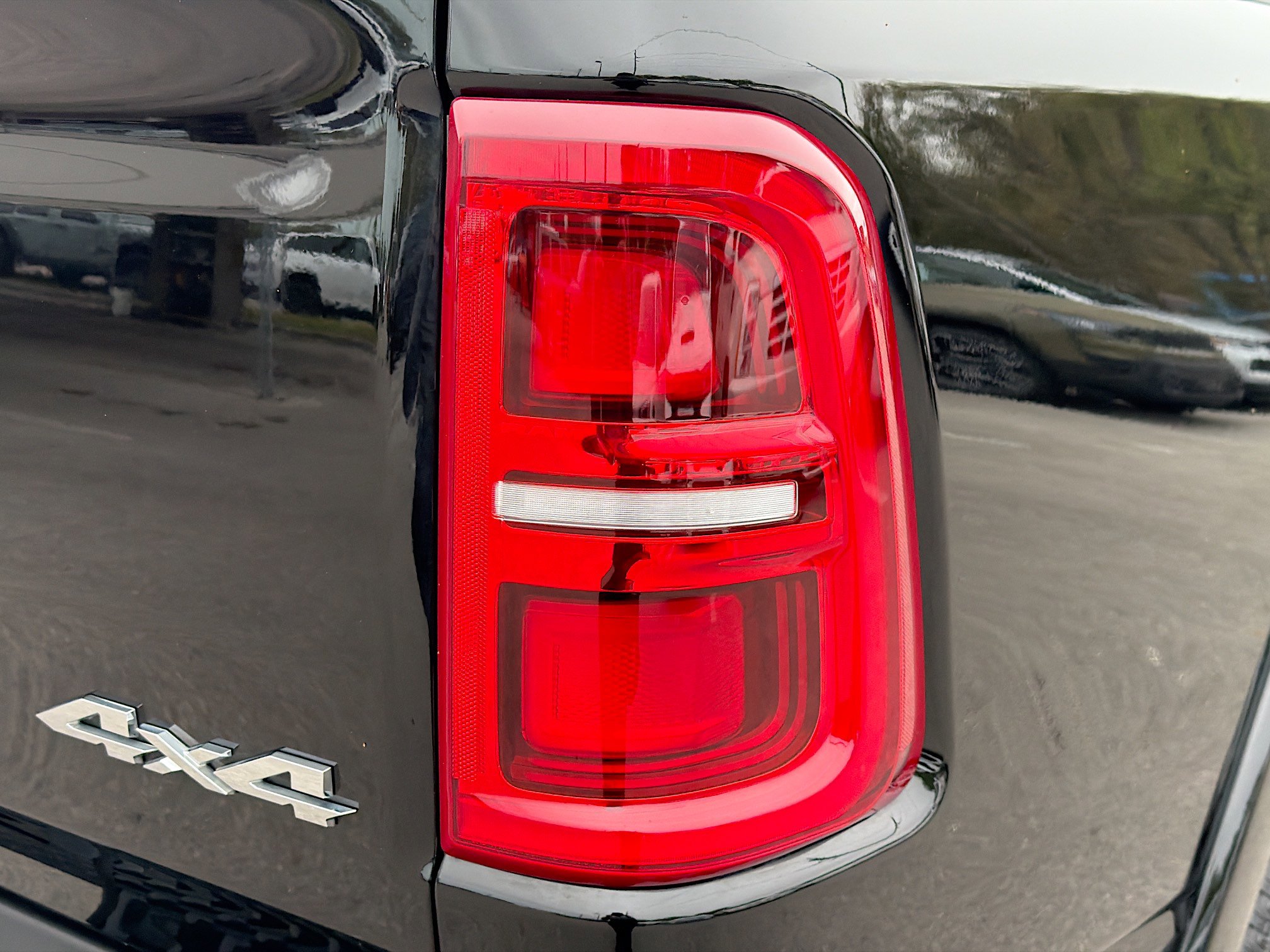 Used 2025 RAM 1500 Limited w/ Body Color Bumper Group image 10