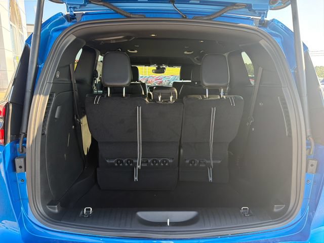 New 2027 Chrysler Pacifica Select FWD image 41