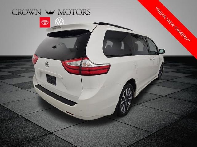 Used 2019 Toyota Sienna XLE w/ XLE Navigation Package image 6