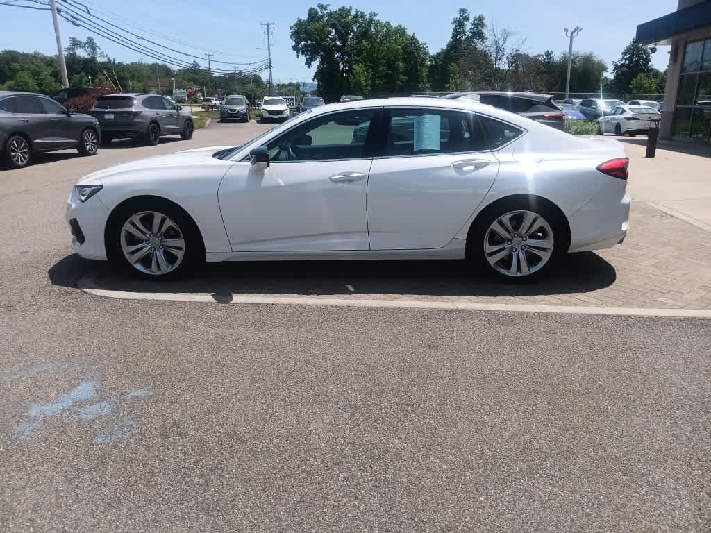Used 2023 Acura TLX w/ Technology Package FWD image 4