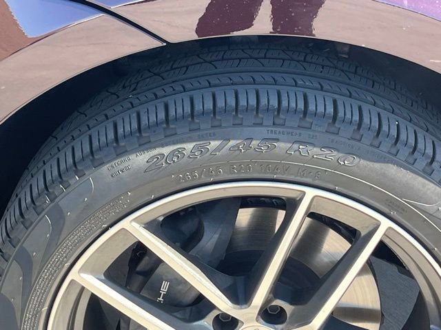 Used 2024 Porsche Macan image 9