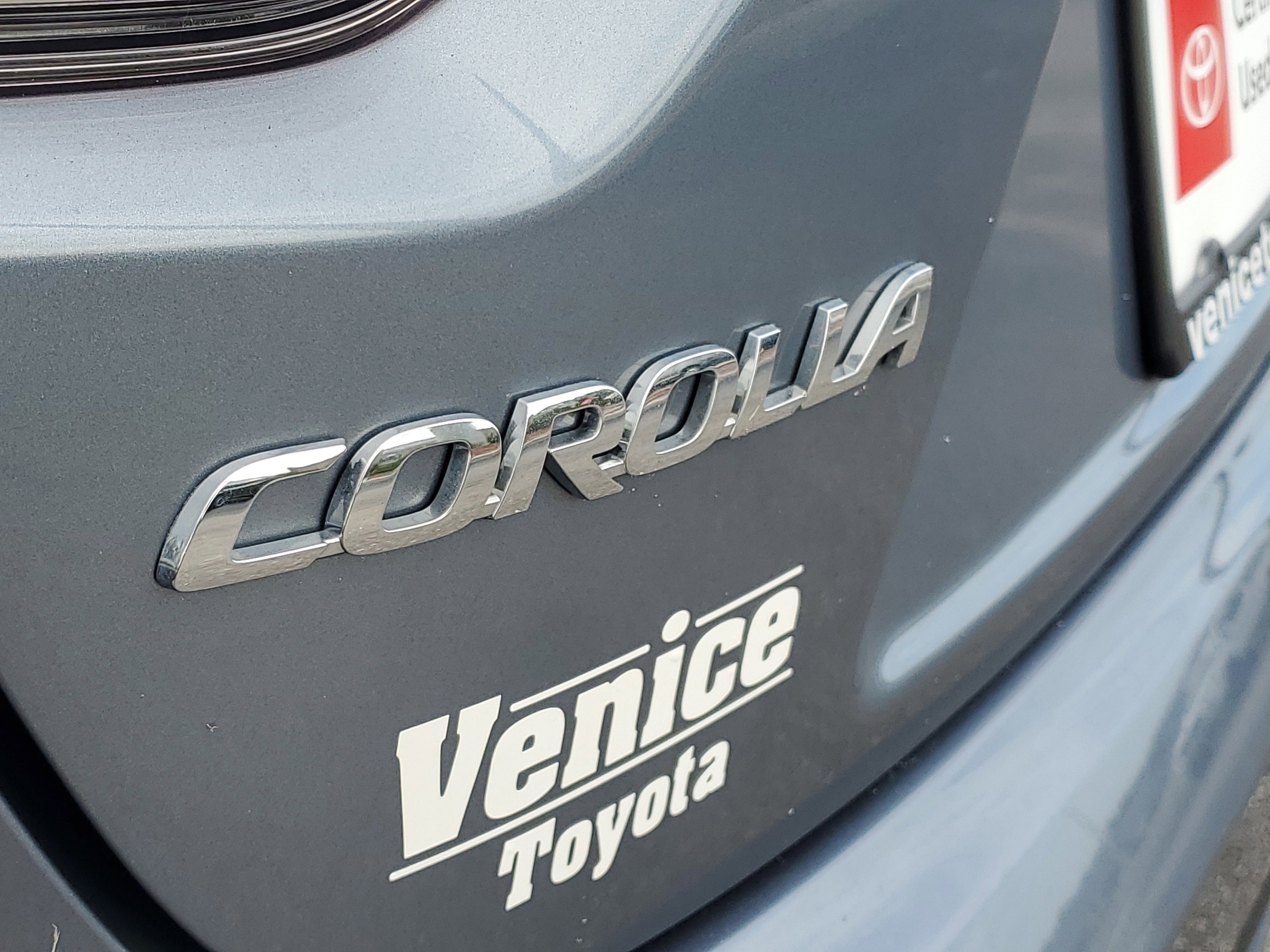 Used 2022 Toyota Corolla LE FWD image 7