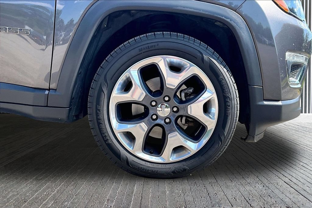 Used 2020 Jeep Compass Limited FWD image 10