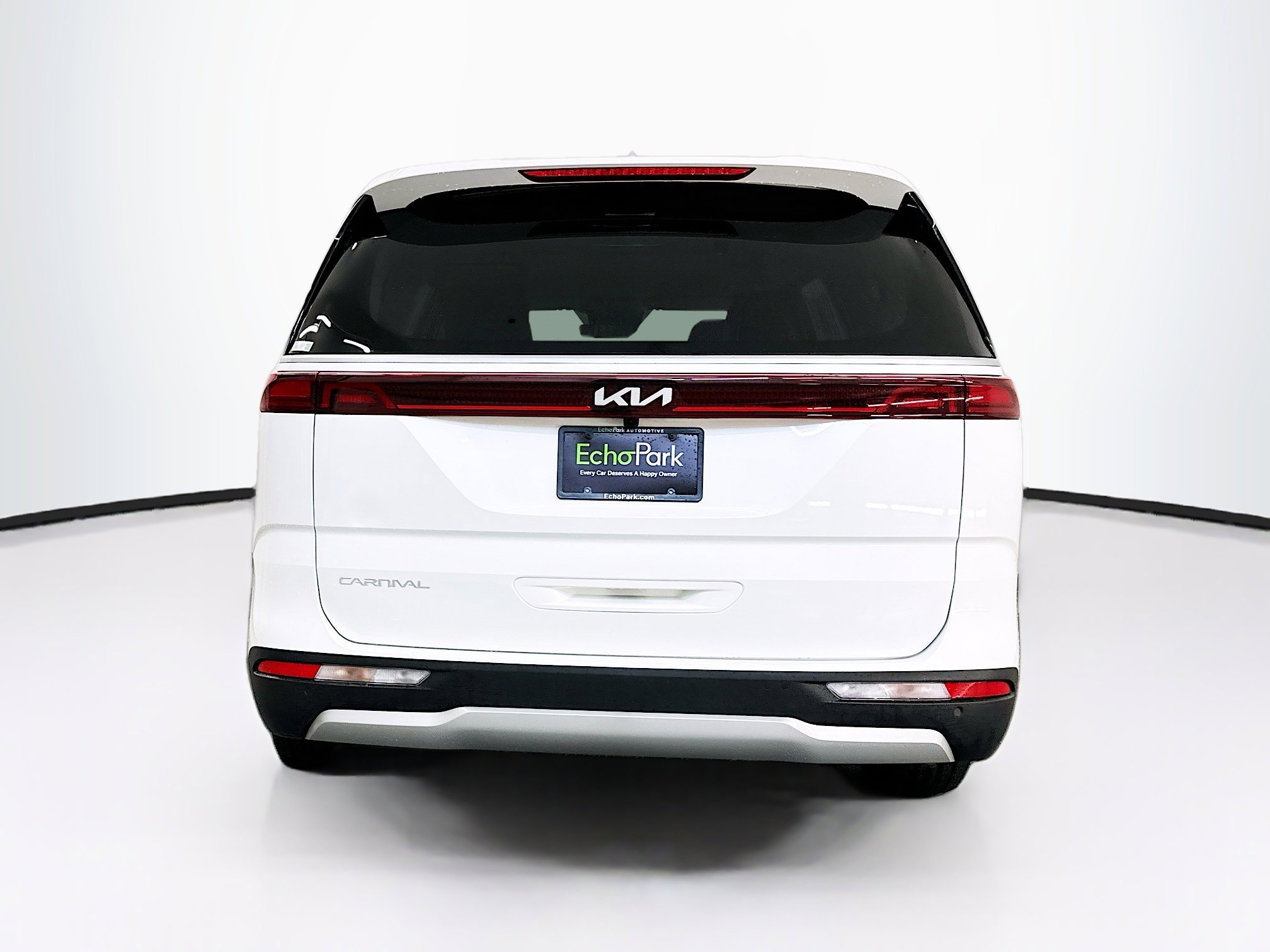 Used 2024 Kia Carnival LX image 7