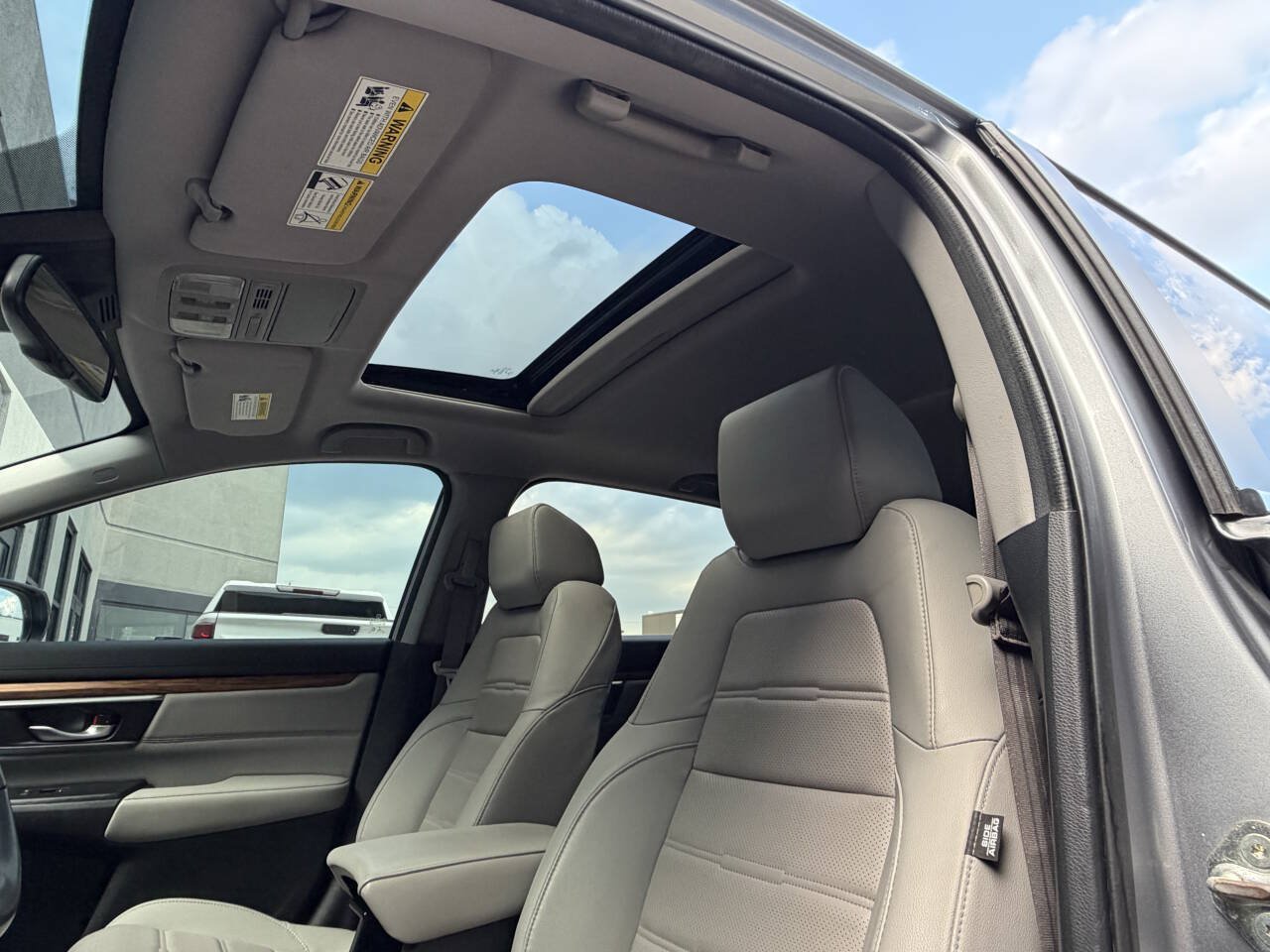 Used 2019 Honda CR-V Touring image 17