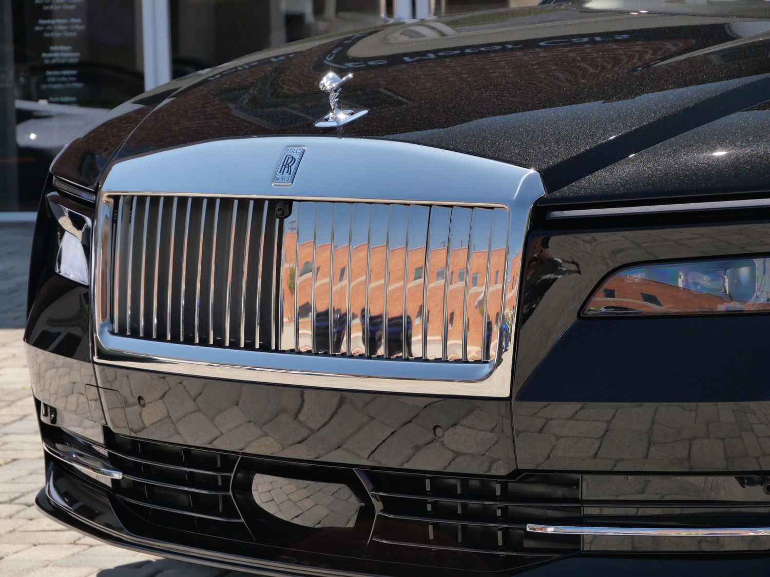 Used 2024 Rolls-Royce Spectre w/ Spectre Launch Package AWD/4WD image 7