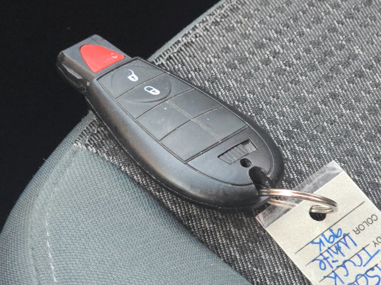 Used 2016 RAM 1500 Classic SLT w/ SLT Plus D￩cor Group image 35