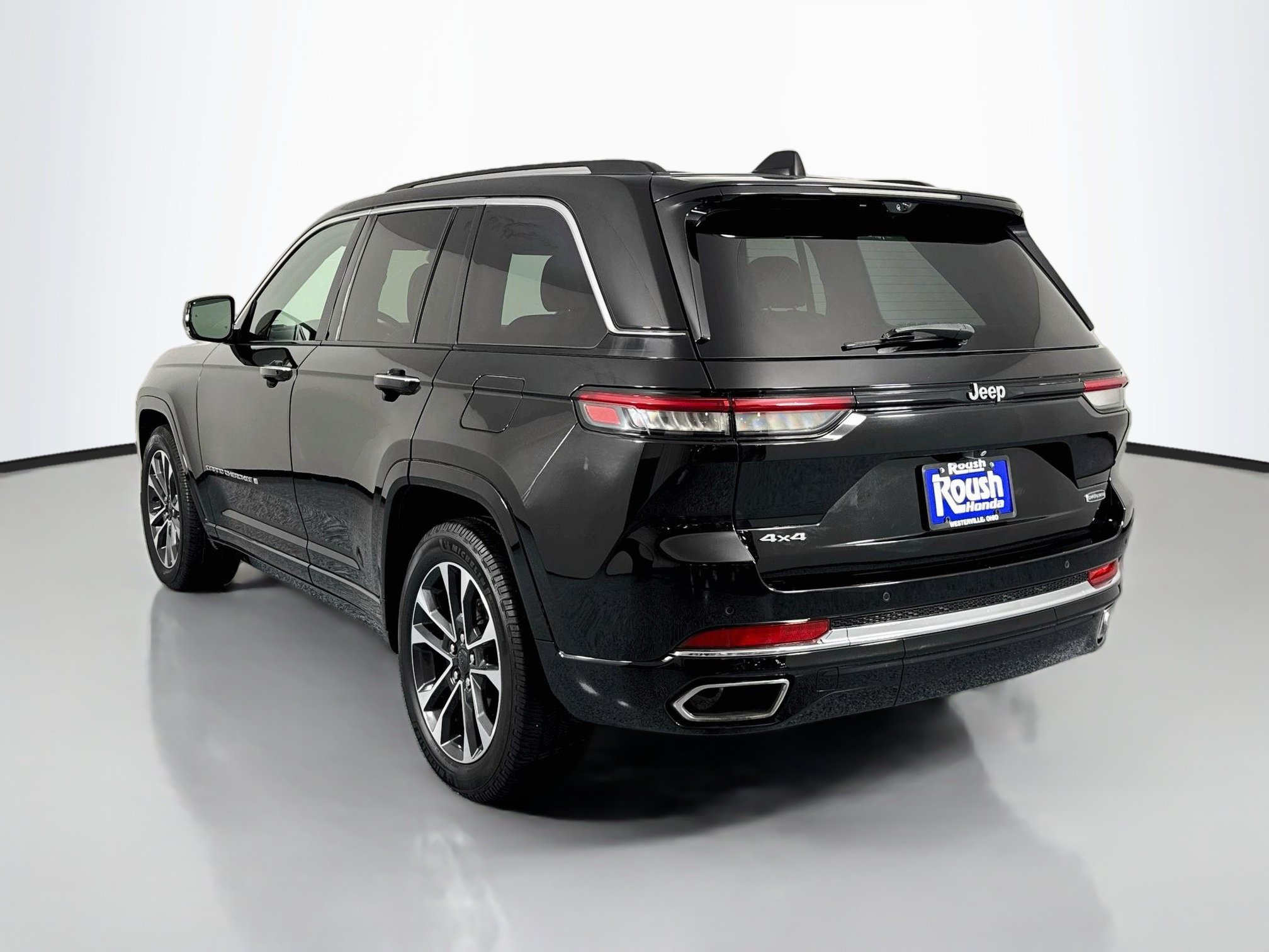 Used 2022 Jeep Grand Cherokee Overland w/ Adv Protech Group III AWD/4WD image 7