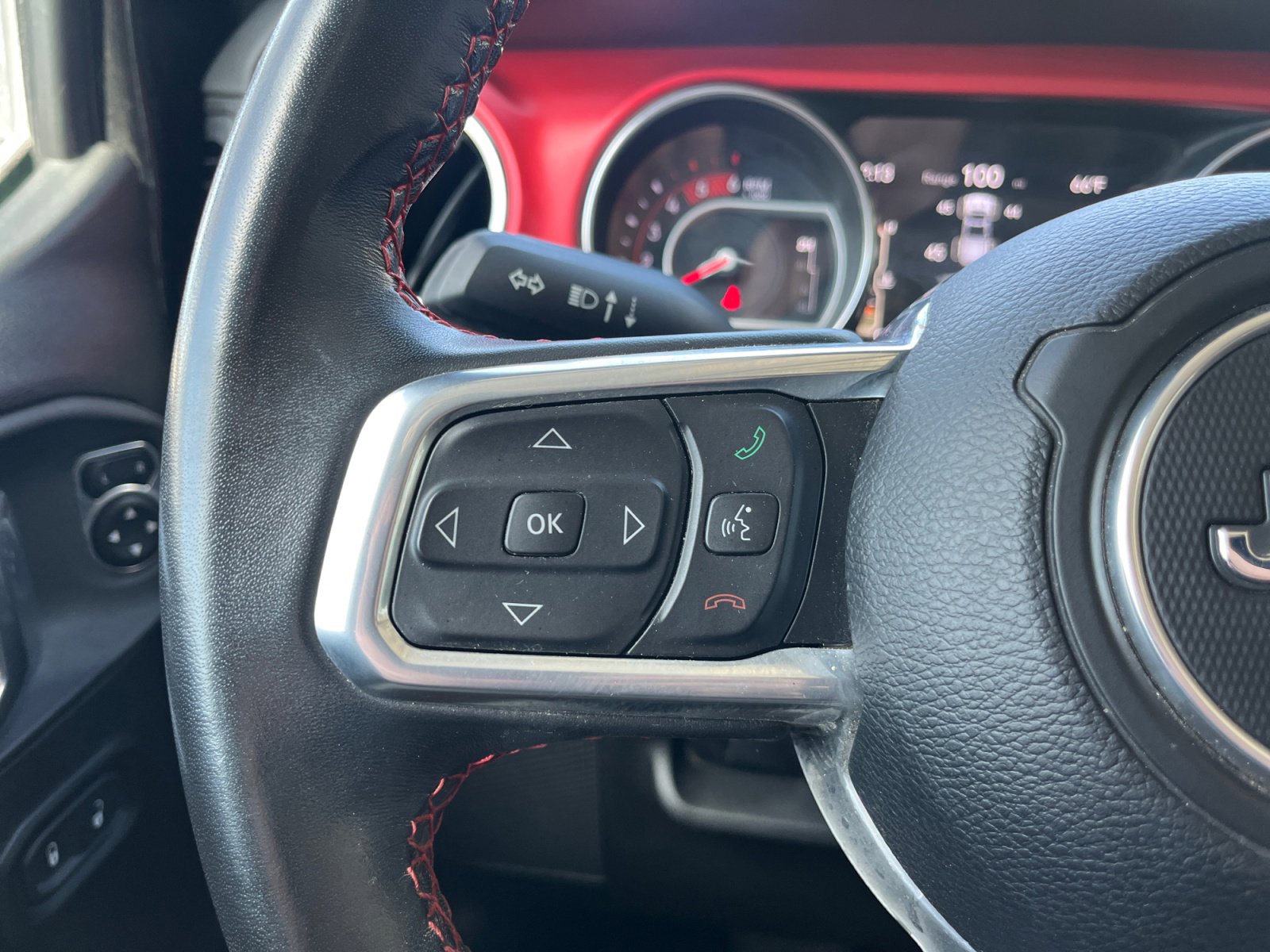 Used 2022 Jeep Gladiator Rubicon w/ LED Lighting Group image 17