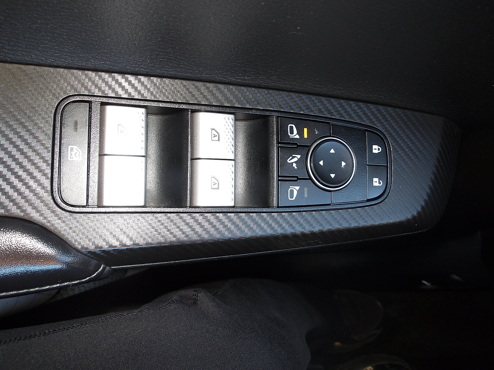 Used 2023 Mitsubishi Outlander SE AWD/4WD image 17