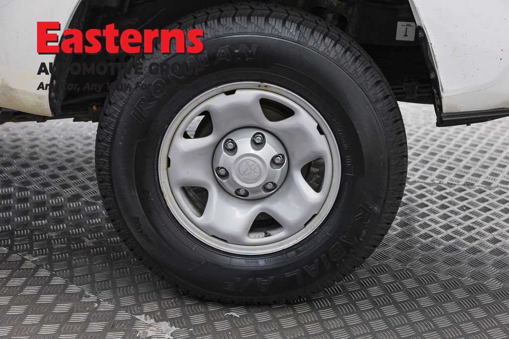 Used 2023 Toyota Tacoma SR RWD image 31