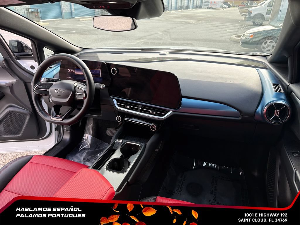 Certified 2024 Chevrolet Equinox EV RS FWD image 31