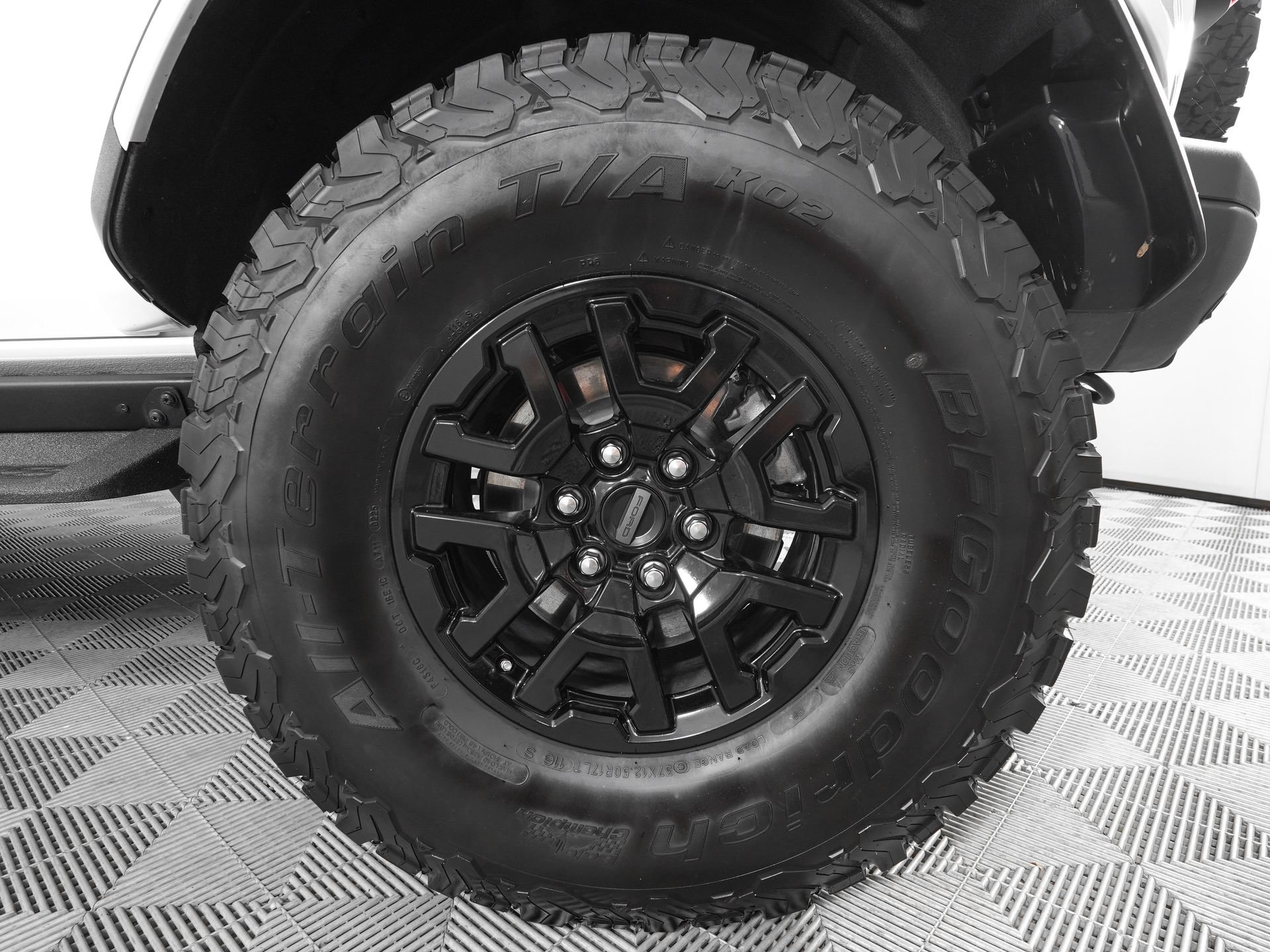 Used 2025 Ford Bronco Raptor AWD/4WD image 29