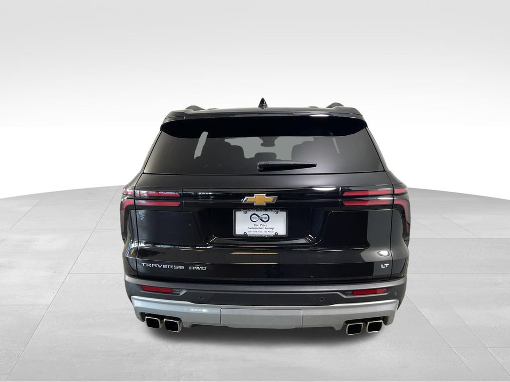 Used 2024 Chevrolet Traverse LT AWD/4WD image 8