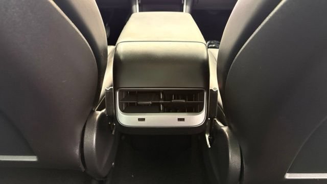 Used 2019 Tesla Model 3 Standard Range Plus RWD image 28