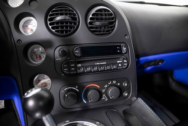 Used 2006 Dodge Viper SRT-10 w/ VOI9 Edition image 21