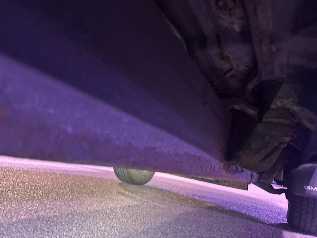 Used 2003 GMC Sierra 2500 SLT w/ SLT Preferred Equipment Group image 39