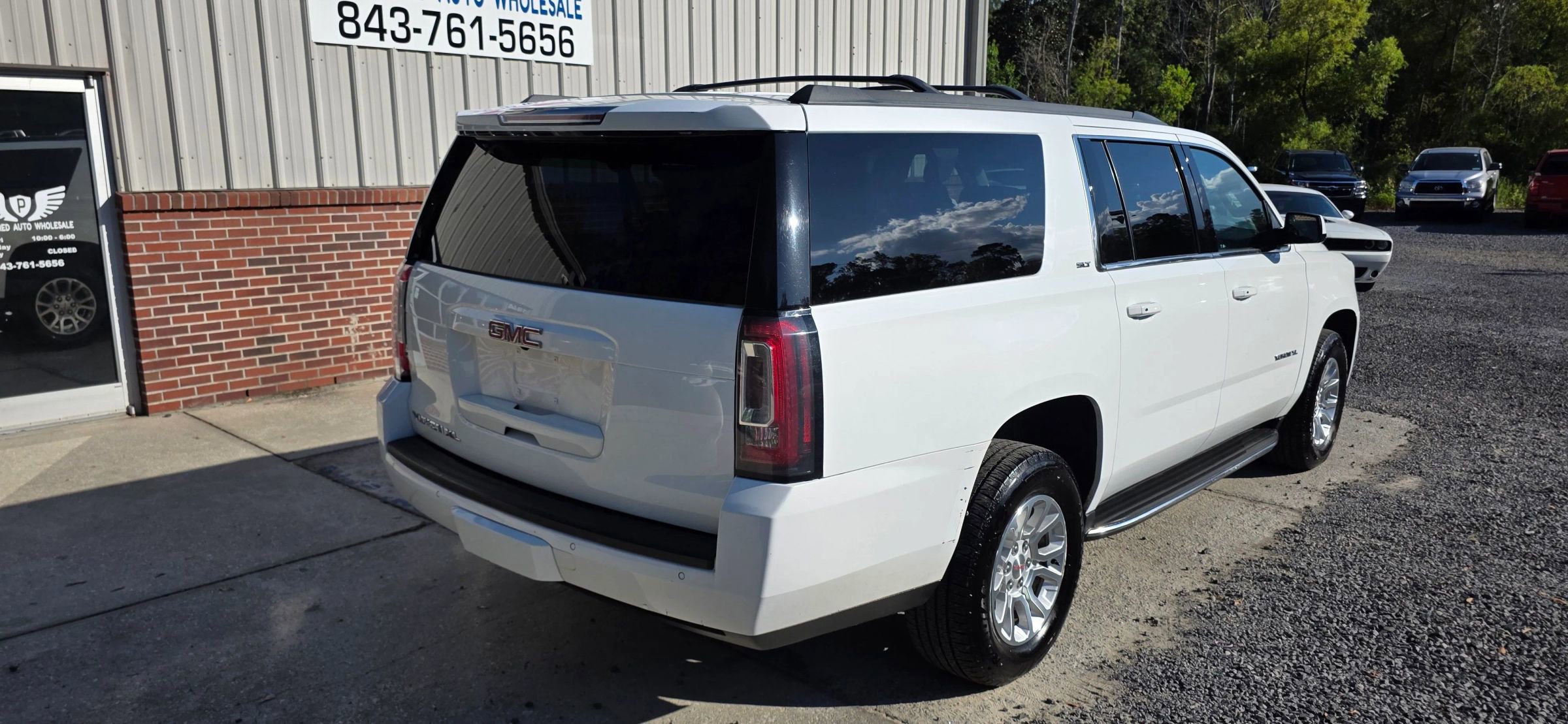 Used 2018 GMC Yukon XL SLT w/ Open Road Package image 6