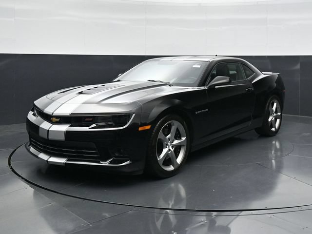 Used 2014 Chevrolet Camaro SS w/ RS Package RWD image 5