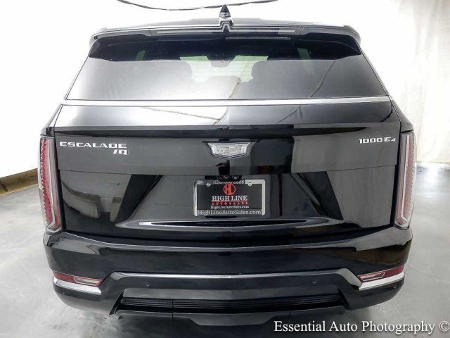 Used 2025 Cadillac Escalade IQ Luxury 1 AWD/4WD image 7
