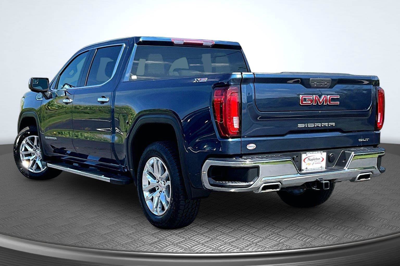 Used 2021 GMC Sierra 1500 SLT w/ X31 Off-Road Package AWD/4WD image 14