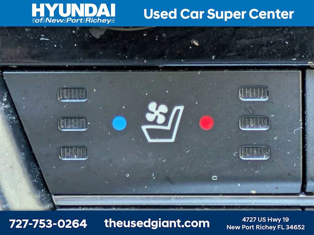 Used 2015 Hyundai Sonata Limited w/ Option Group 06 FWD image 27