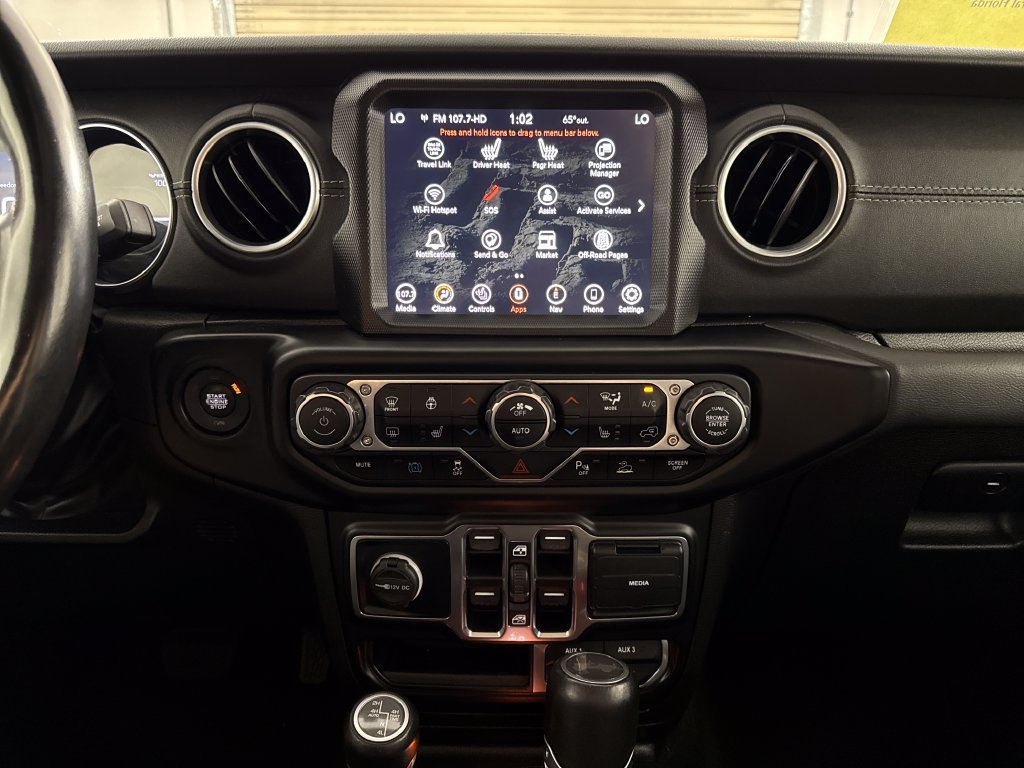 Used 2021 Jeep Wrangler Unlimited Sahara w/ Cold Weather Group AWD/4WD image 20