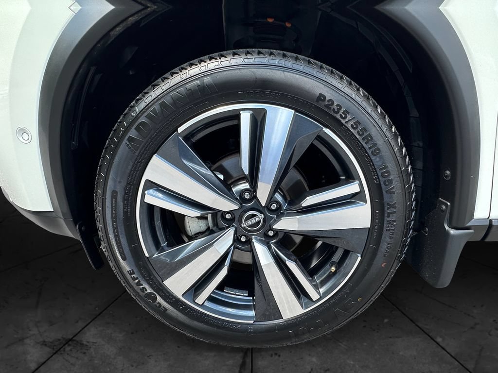 Used 2023 Nissan Rogue Platinum w/ Platinum Premium Package AWD/4WD image 14