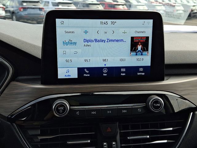 Certified 2020 Ford Escape Titanium w/ Titanium Premium Package 2.0 image 16