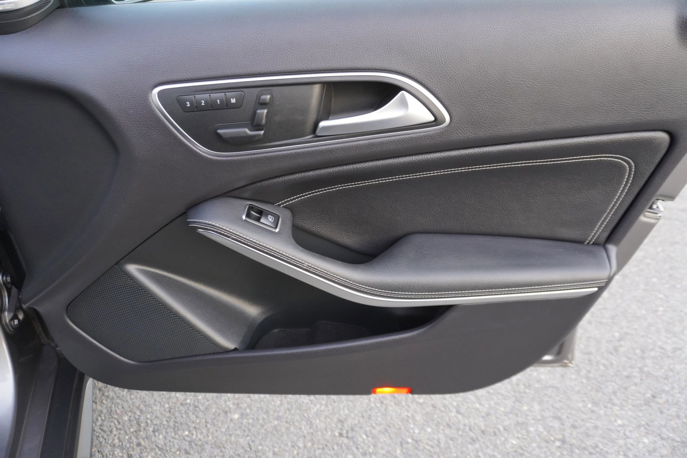 Used 2015 Mercedes-Benz GLA 250 GLA 250 4MATIC Sport Utility 4 image 27