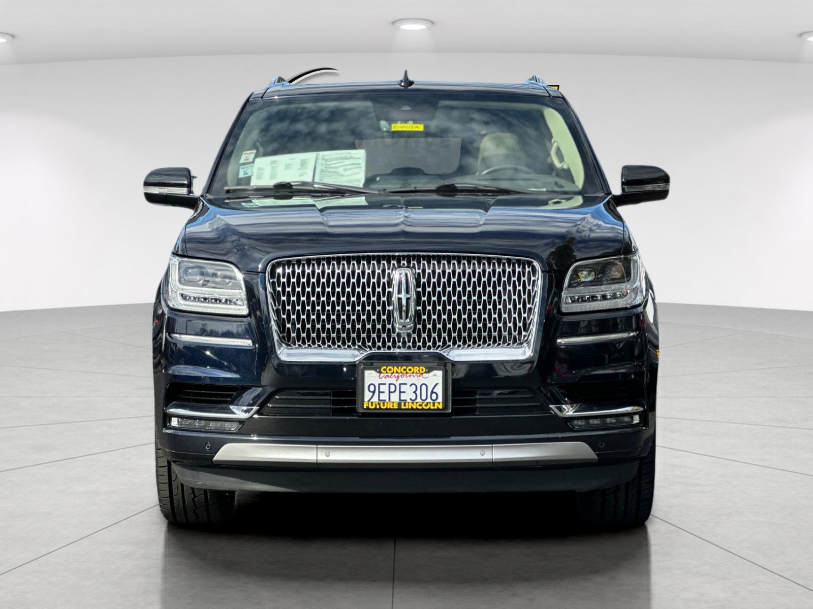 Certified 2021 Lincoln Navigator Reserve w/ Luxury Package AWD/4WD image 8