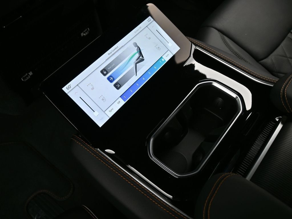 Used 2024 Jeep Grand Wagoneer Series III w/ Quick Order Packagew 28T image 50