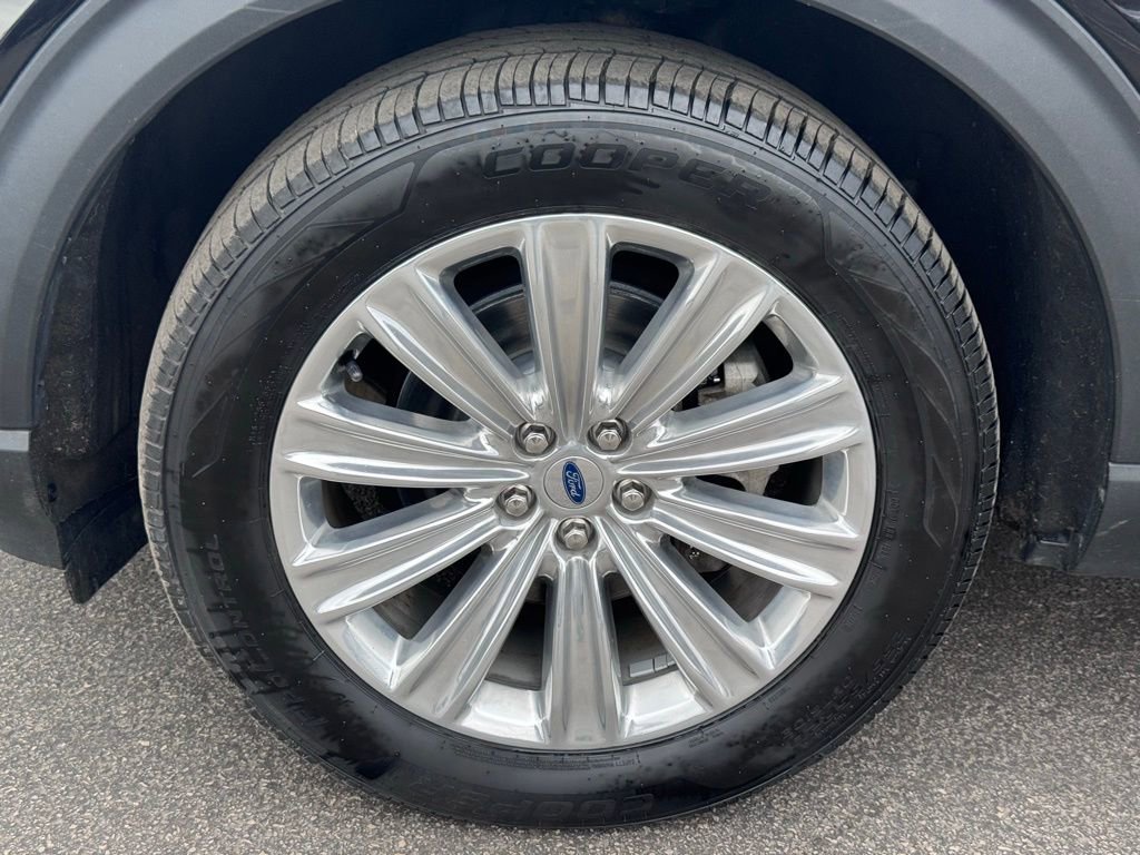 Certified 2022 Ford Explorer Limited w/ Equipment Group 301A image 50