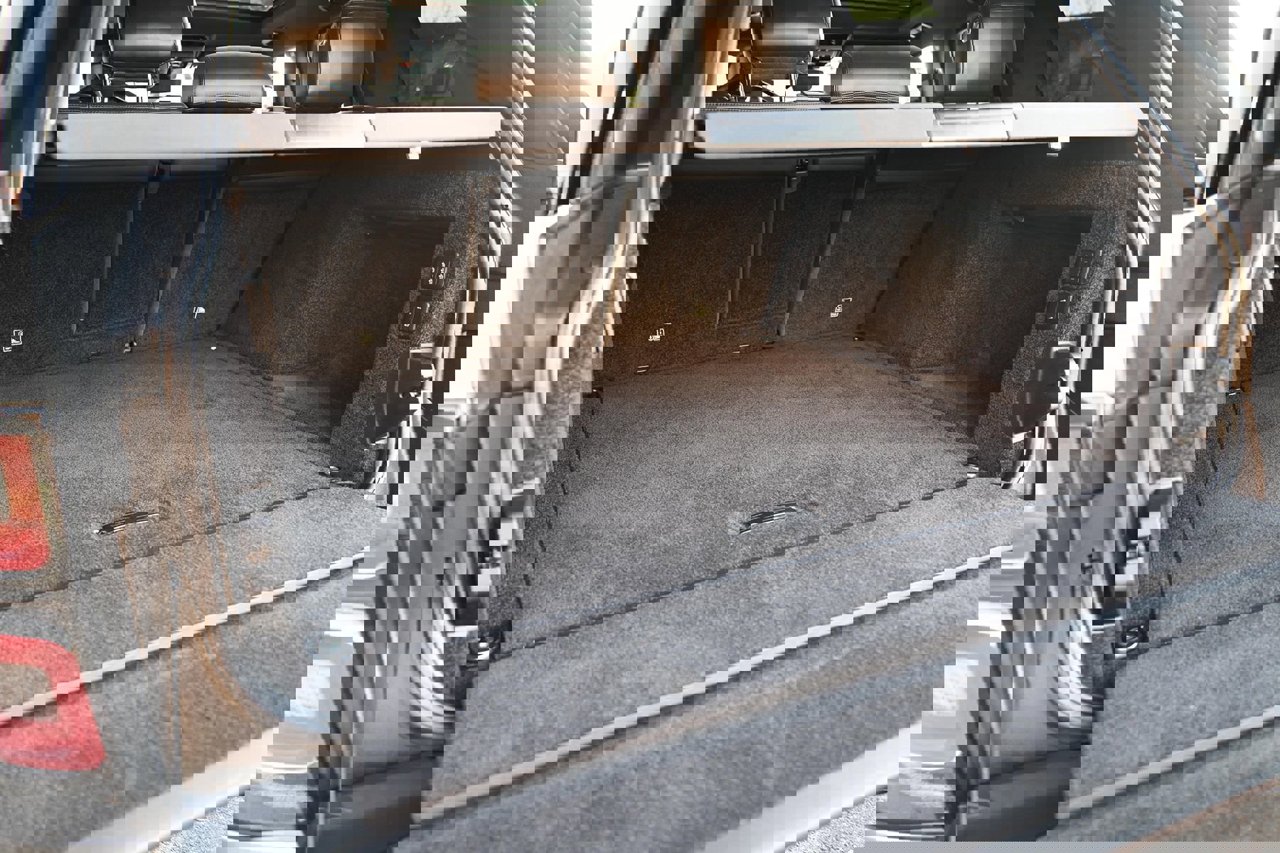 Used 2019 Land Rover Range Rover Supercharged image 18