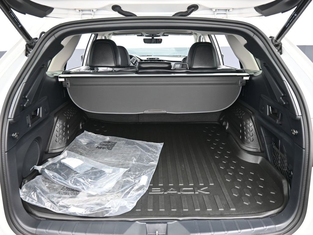 Used 2024 Subaru Outback Limited image 15