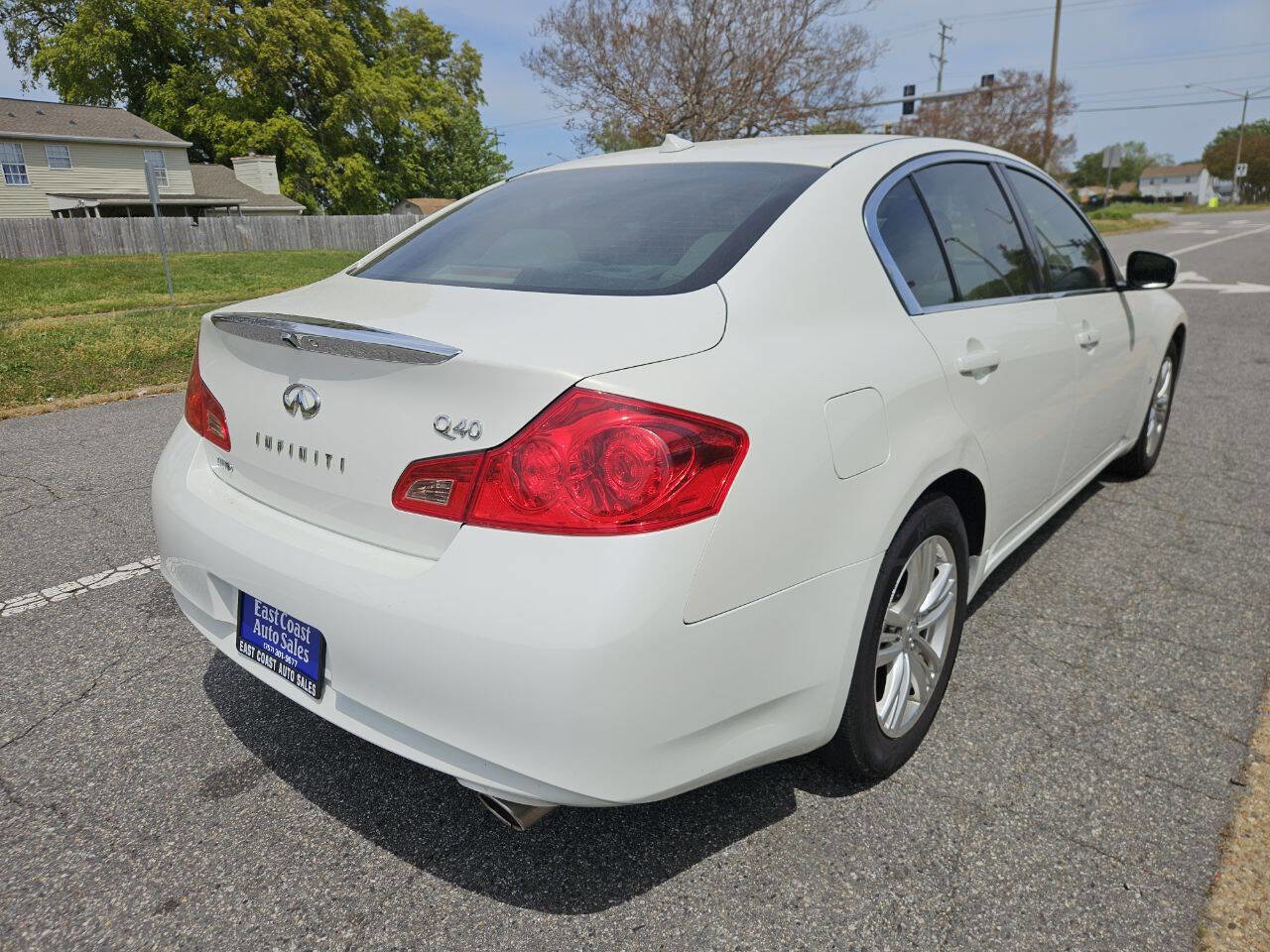 Used 2015 INFINITI Q40 AWD w/ Navigation Package image 5