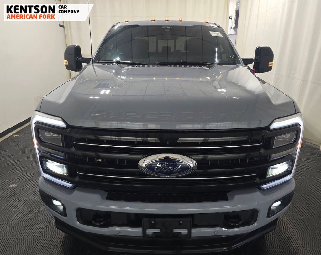 Used 2026 Ford F350 Platinum w/ FX4 Off-Road Package image 4