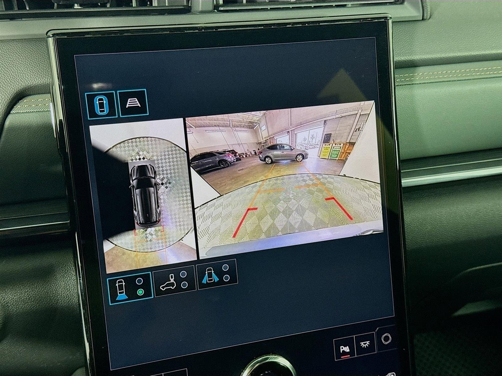 New 2026 GMC Terrain AT4 w/ Convenience Package III AWD/4WD image 16